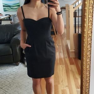 Aritzia Babaton Strapless Dress. Sweetheart neckline, size 4